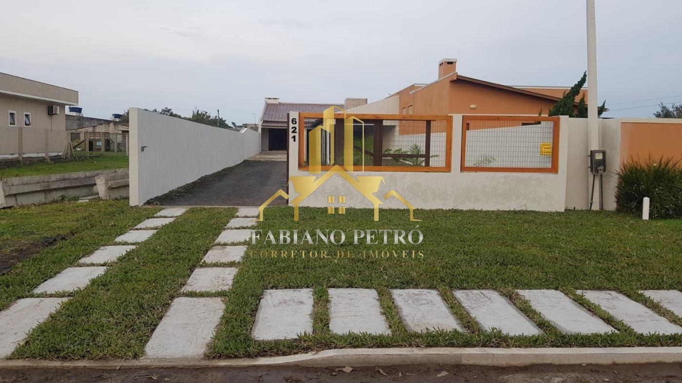 Casa para Venda, em Tramanda�, bairro Bairro Humaita, 2 dormit�rios, 1 banheiro, 1 su�te, 6 vagas