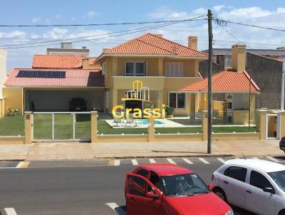 Casa para Venda, em Tramanda�, bairro Centro, 3 dormit�rios, 2 banheiros, 1 su�te, 2 vagas