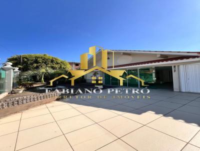 Casas Financi�veis para Venda, em Tramanda�, bairro Centro de Tramandai, 4 dormit�rios, 3 banheiros, 1 su�te, 4 vagas